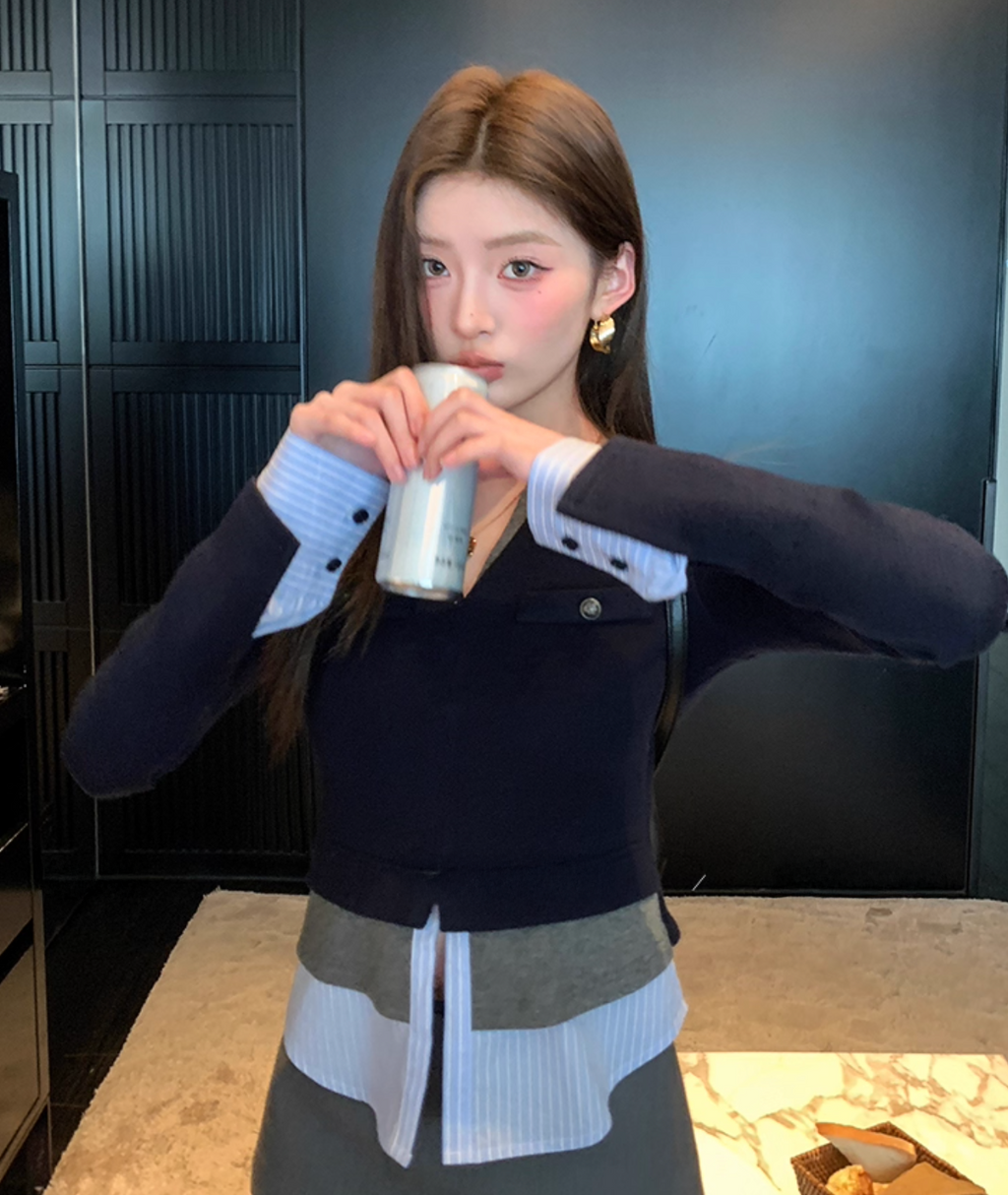 Rayered V-Neck Knit  レイヤードVネックニット