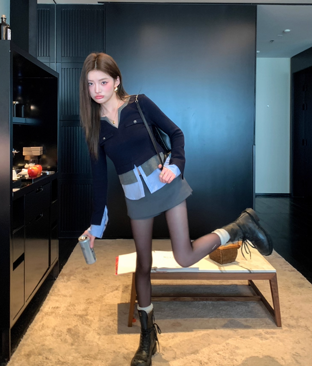 Rayered V-Neck Knit  レイヤードVネックニット