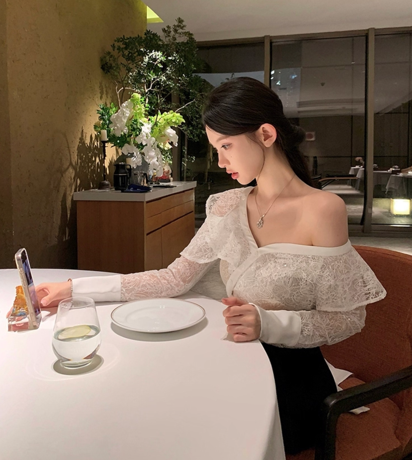 Frill Off shoulder tops フリル オフショルダートップス