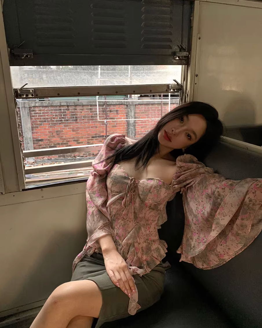 Flair Sleeve Corset Blouse フレアスリーブ コルセット ブラウス