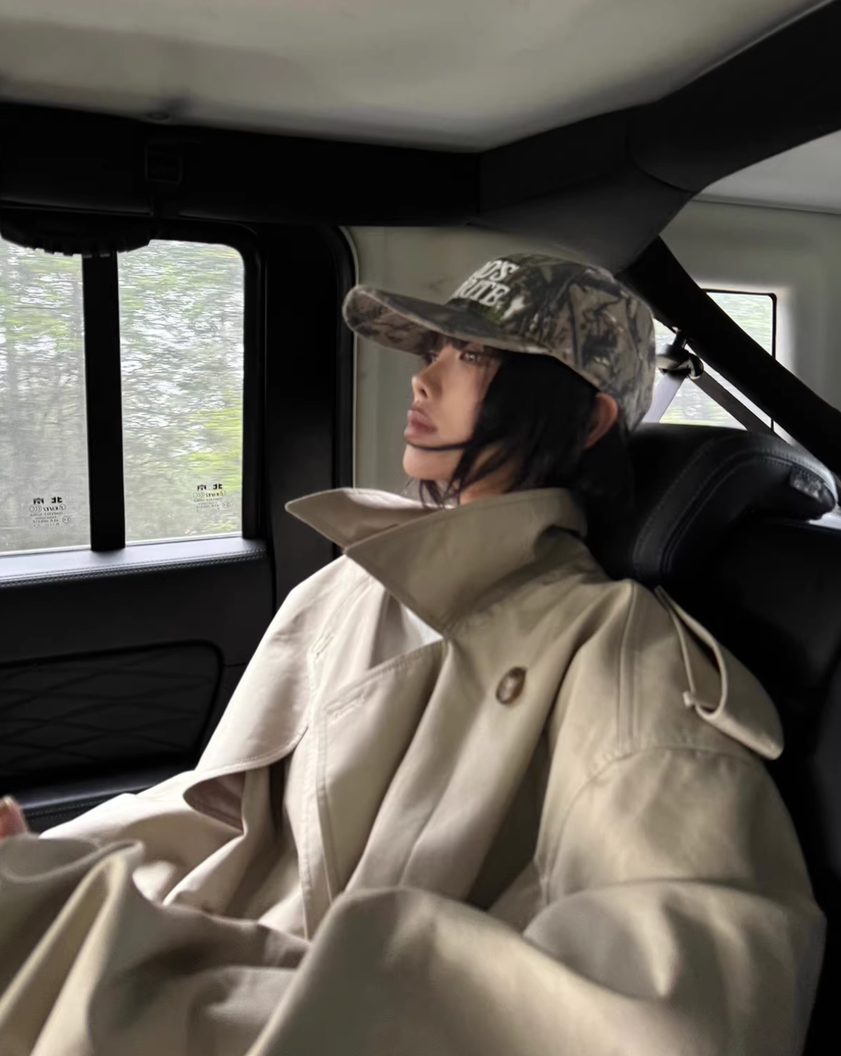 Short Bolume Trench  ショートボリューム トレンチコート