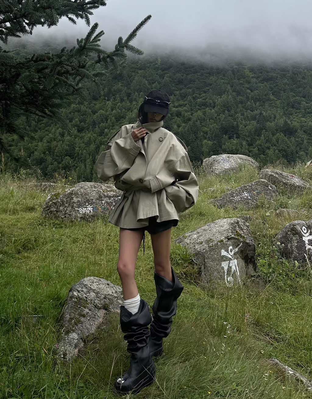 Short Bolume Trench  ショートボリューム トレンチコート