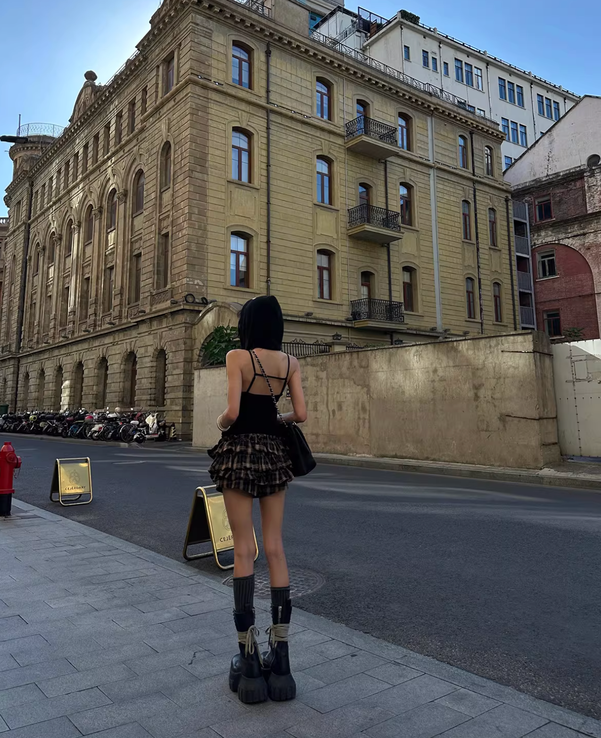 Sleeveless Hoodie Frill Skirt スリーブレス フーディ フリルスカート