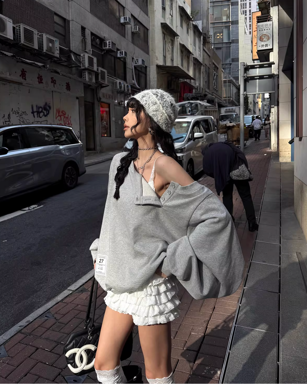 Off Soulder Button sweatshirts オフショルダー ボタン スウェットシャツ