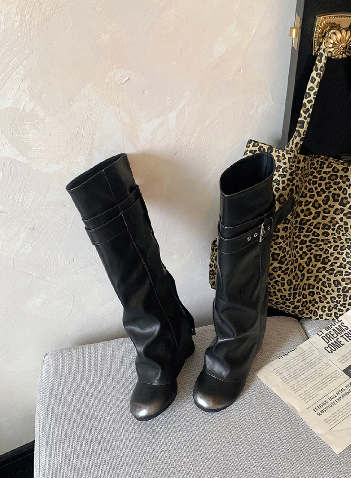 Belted buckle knee-high boots ベルトバックルニーハイブーツ
