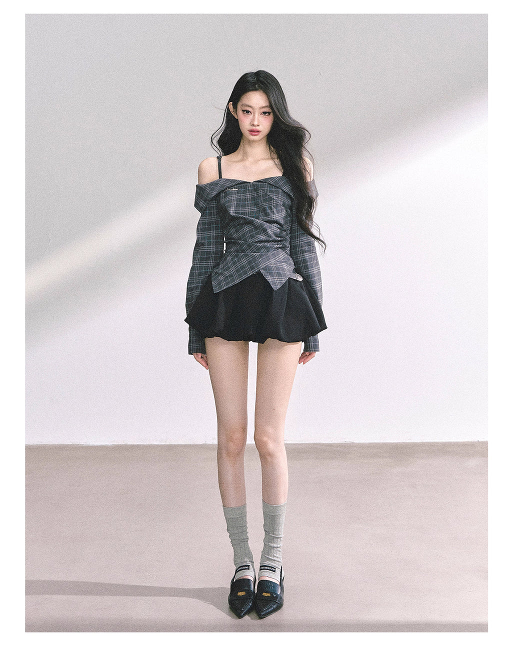 Off shoulder shirt オフショルダーシャツ