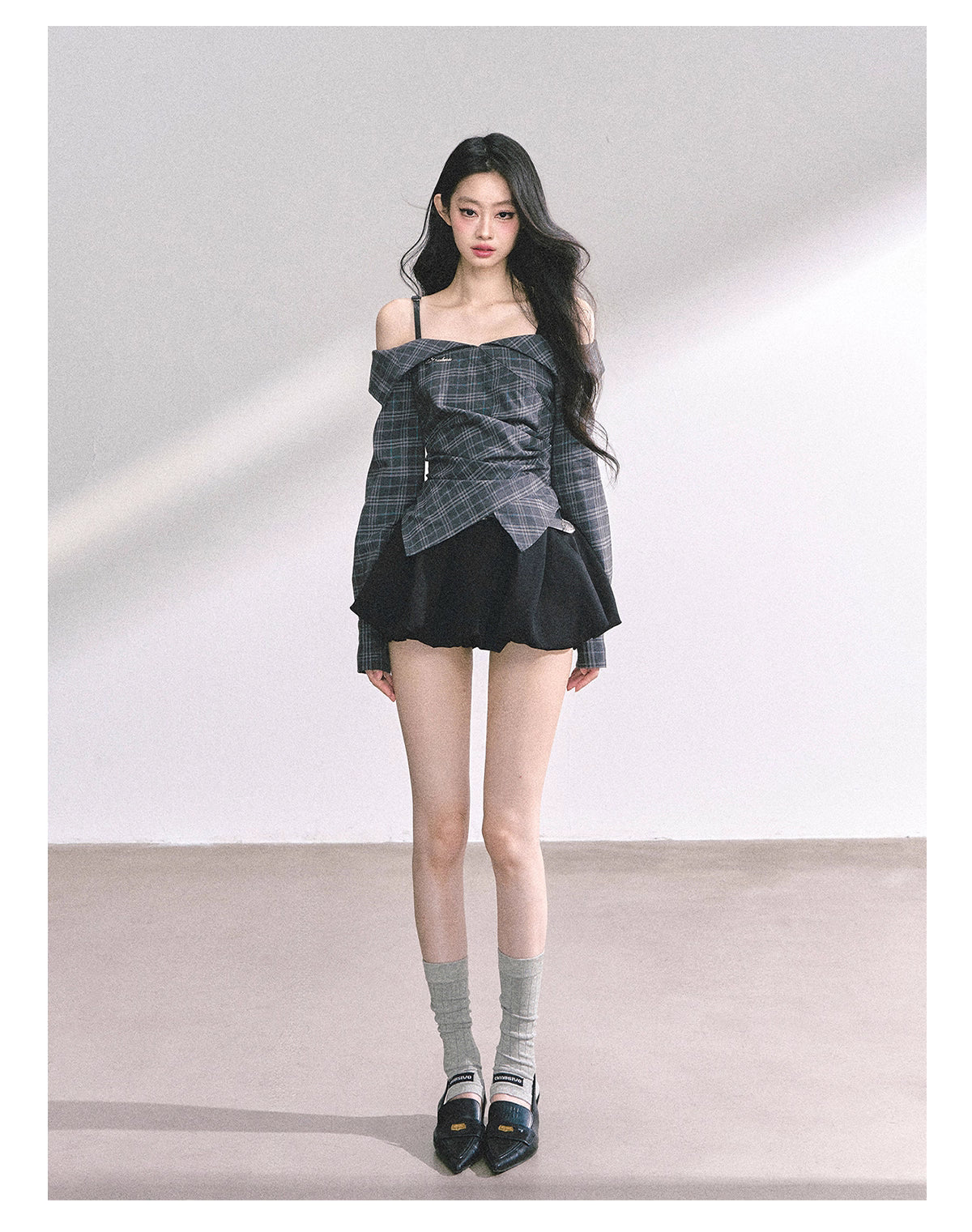 Off shoulder shirt オフショルダーシャツ