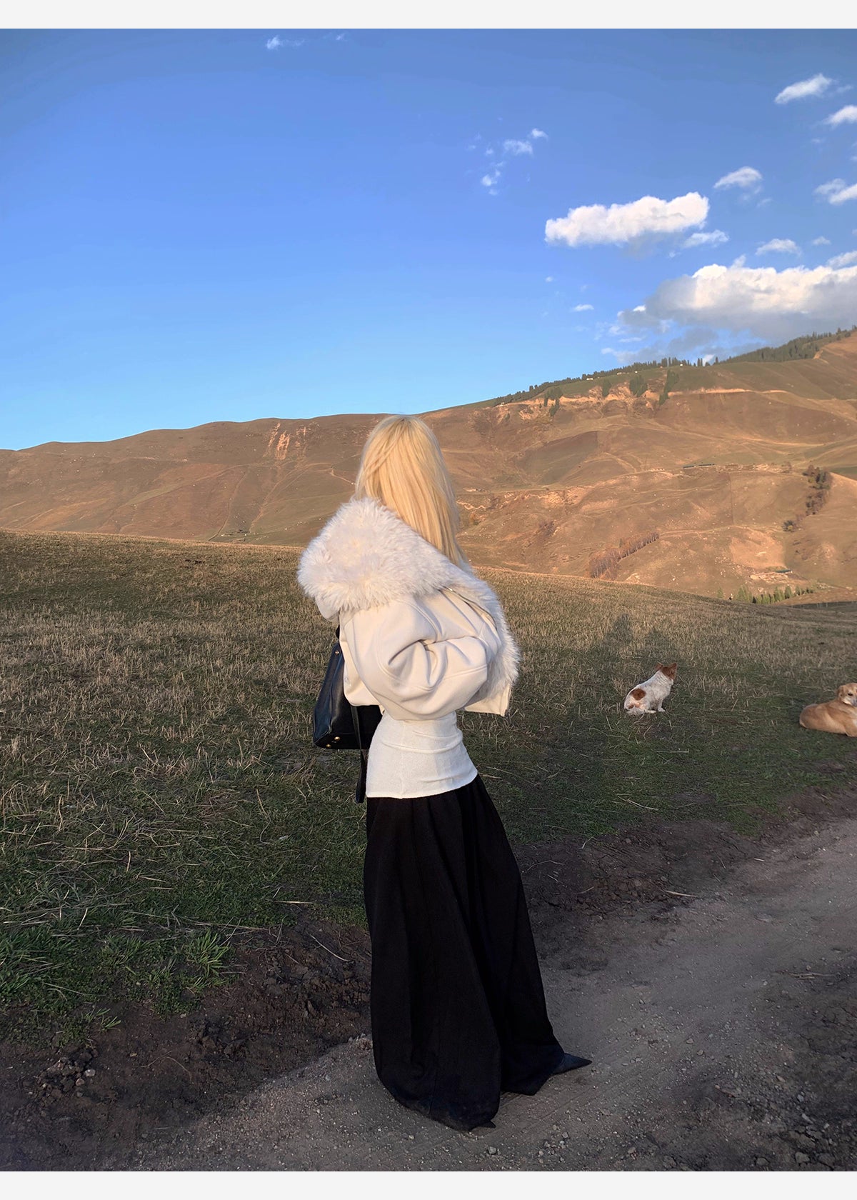 White Food Boa Jacket ホワイト裏起毛ショートフード付きスウェットジャケット