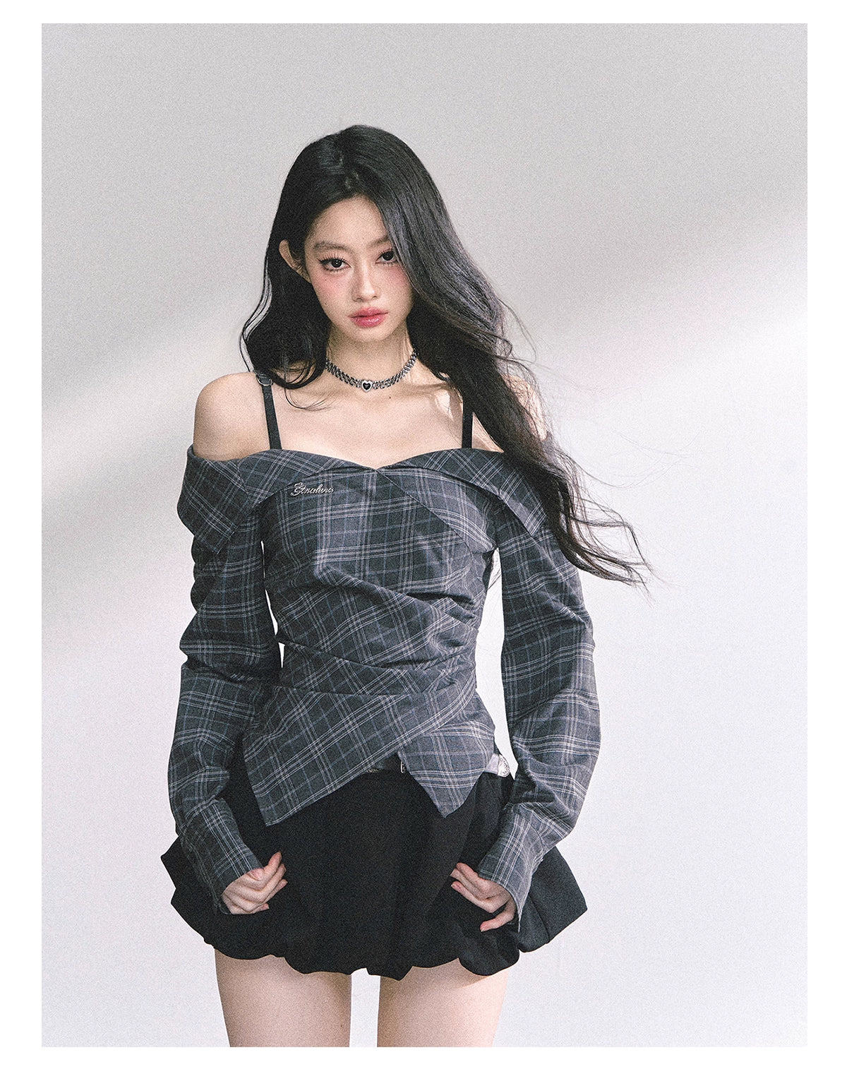 Off shoulder shirt オフショルダーシャツ