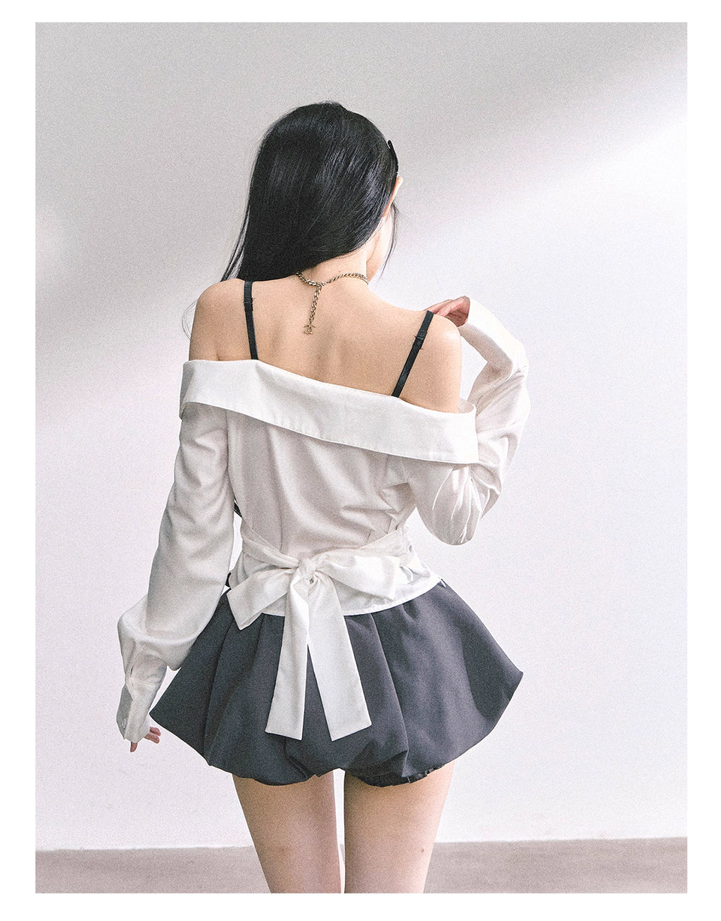 Off shoulder shirt オフショルダーシャツ