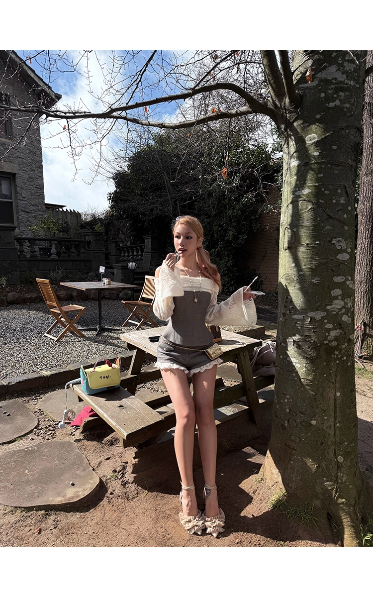 Off shoulder tops shorts オフショルダートップス ショートパンツ