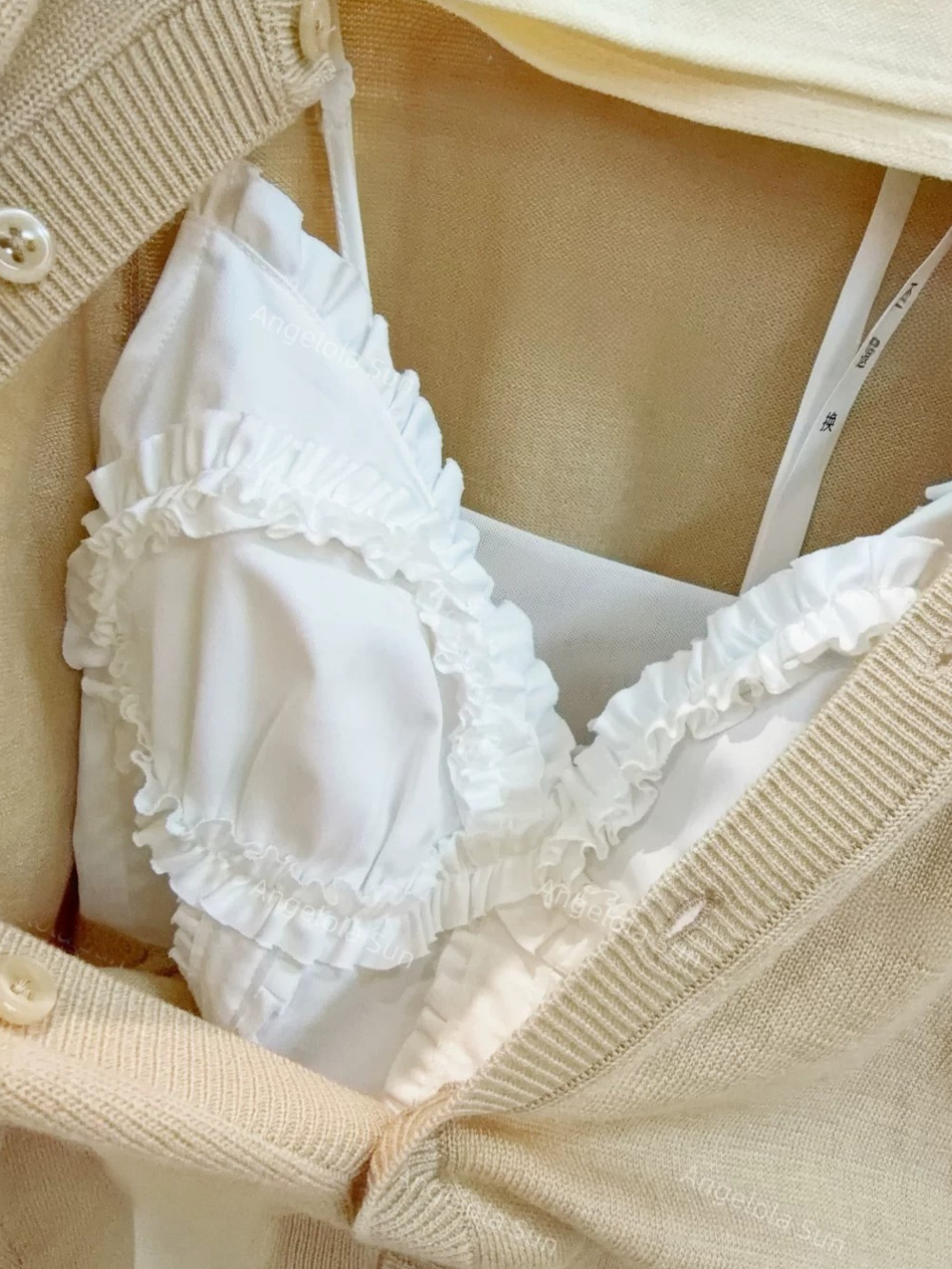 Knit Two-Piece Camisole and Cardigan Set ニットツーピースキャミソールカーディガンセット